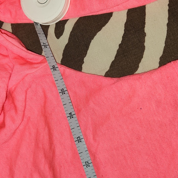 Cute pink tunic top with hood - Picture 6 of 6